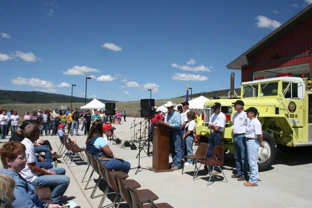 Speeches. Photo by Dawn Ballou, Pinedale Online.