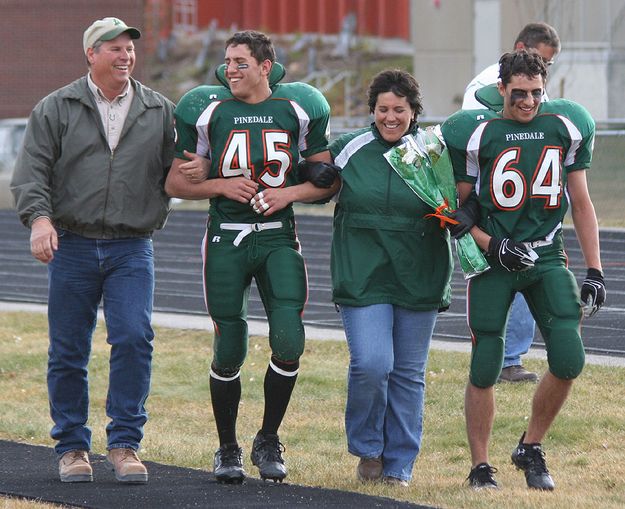 Seniors Luke and Zack Egle. Photo by Clint Gilchrist, Pinedale Online.