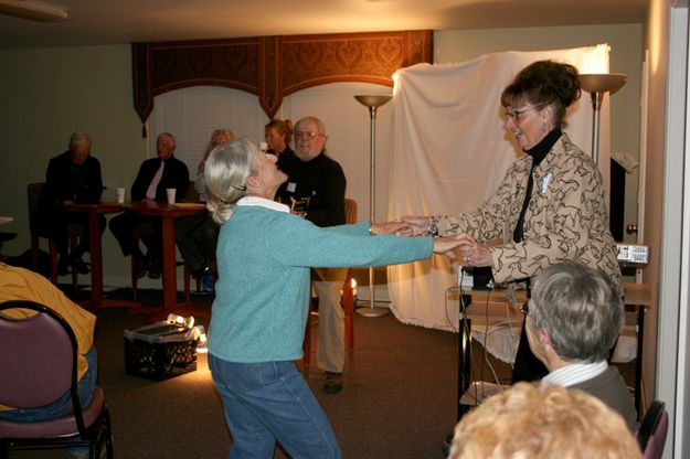 Dancin. Photo by Dawn Ballou, Pinedale Online.