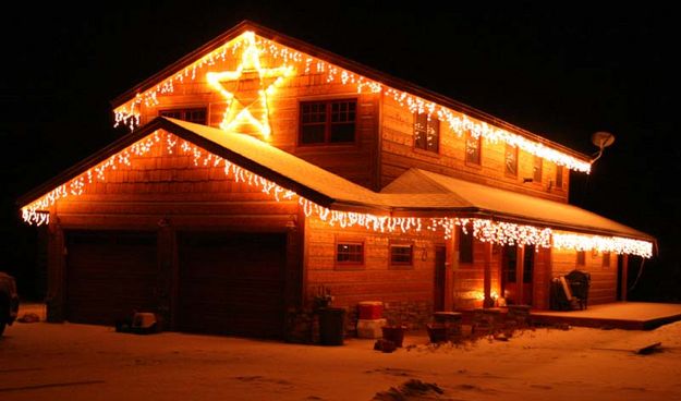 Star Lights. Photo by Dawn Ballou, Pinedale Online.