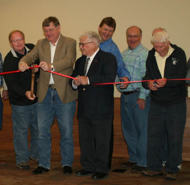 Ribbon Cutting Ceremony. Photo by Dawn Ballou, Pinedale Online.