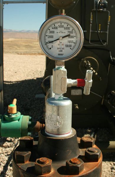 Pressure Gauge. Photo by Dawn Ballou, Pinedale Online.