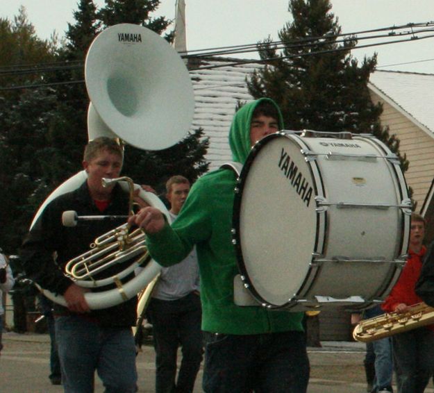 Tuba and Drum. Photo by Dawn Ballou, Pinedale Online.