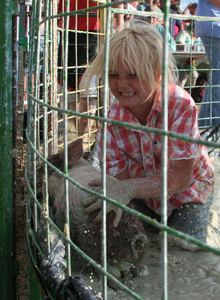 Hands On. Photo by Pam McCulloch, Pinedale Online.