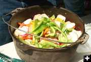 Dutch Oven cooking. Photo by Dawn Ballou, Pinedale Online.