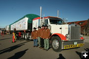 Entourage. Photo by Dawn Ballou, Pinedale Online.