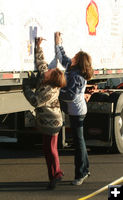 Signing. Photo by Dawn Ballou, Pinedale Online.