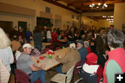 Big crowd. Photo by Dawn Ballou, Pinedale Online.