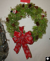 Lakeside Lodge wreath. Photo by Dawn Ballou, Pinedale Online.