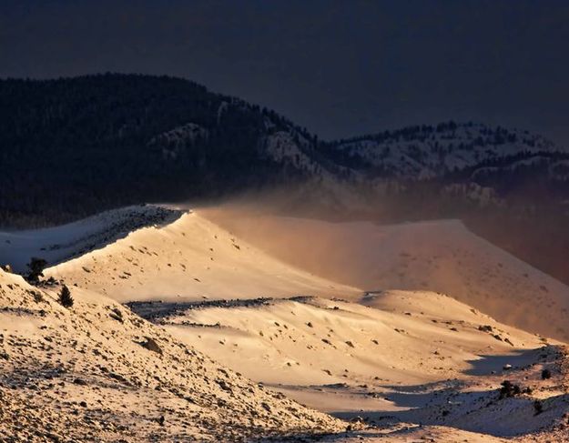 Fremont Ridge Snowplume. Photo by Dave Bell.