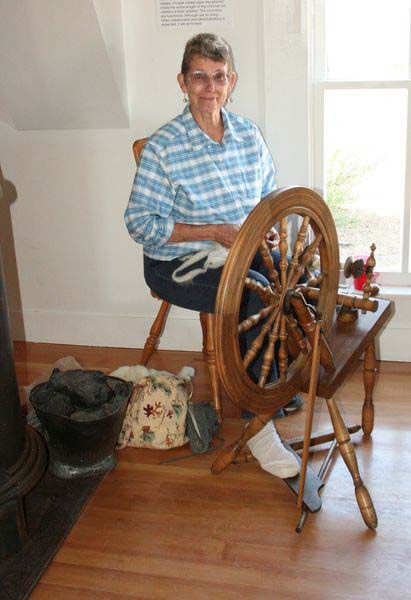 Spinning. Photo by Dawn Ballou, Pinedale Online.