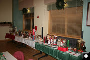 Silent Auction. Photo by Dawn Ballou, Pinedale Online.