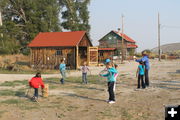 Learning to rope. Photo by Dawn Ballou, Pinedale Online.