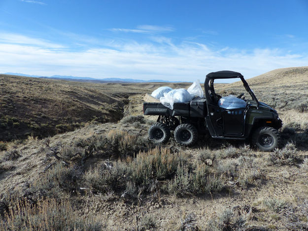 Shuttling supplies. Photo by Dawn Ballou, Pinedale Online.