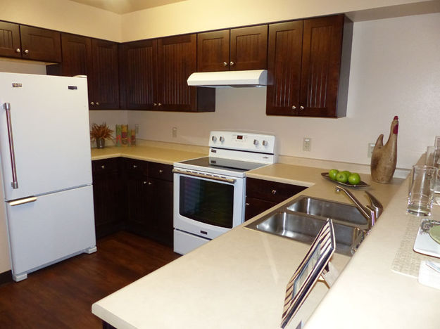 Kitchen. Photo by Dawn Ballou, Pinedale Online.