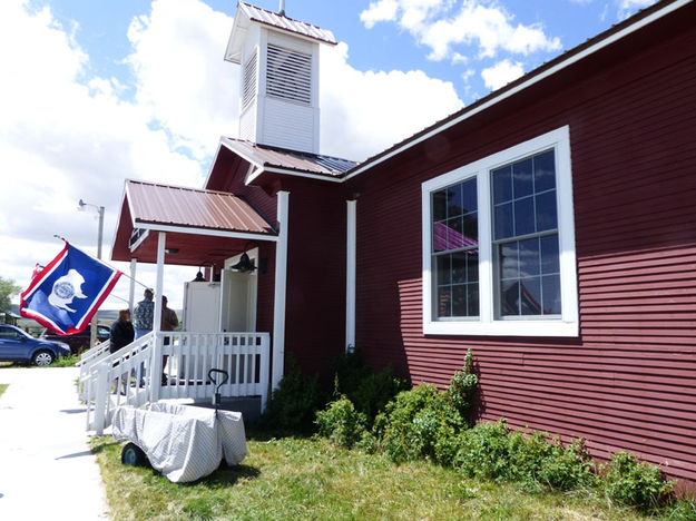 Schoolhouse front. Photo by Dawn Ballou, Pinedale Online.