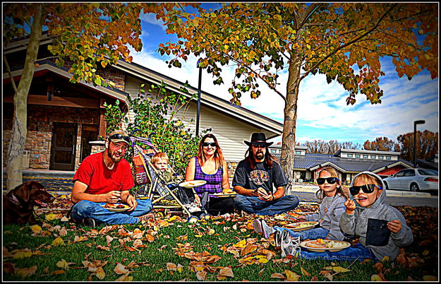 Lunch in the Leaves. Photo by Terry Allen.