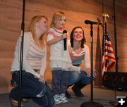 Frozen Karaoke. Photo by Terry Allen, Pinedale Online.