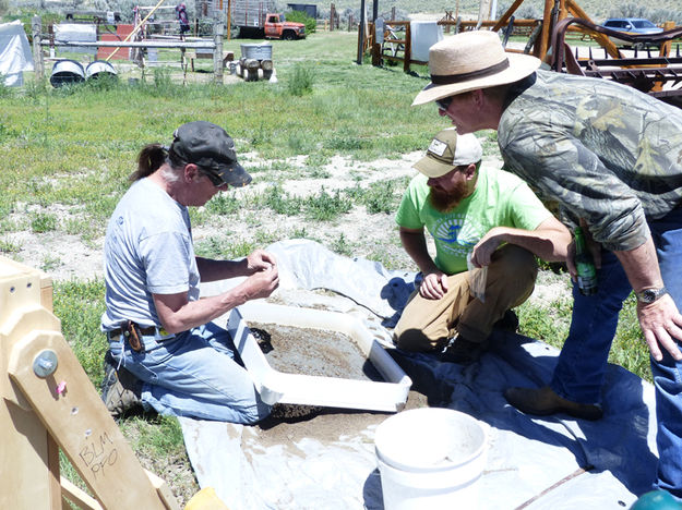 Screening. Photo by Dawn Ballou, Pinedale Online.