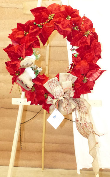 Jonah Energy wreath. Photo by Dawn Ballou, Pinedale Online.