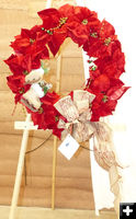 Jonah Energy wreath. Photo by Dawn Ballou, Pinedale Online.