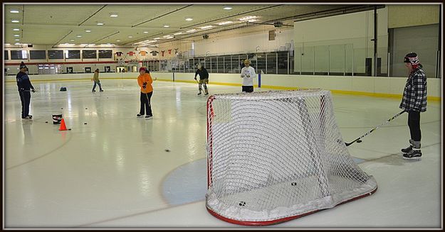 Into the Net the Hard Ways. Photo by Terry Allen.