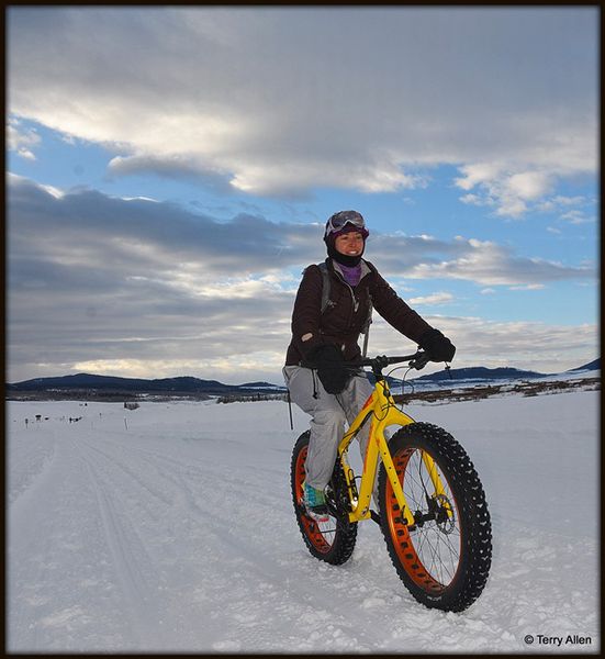 A little Shakey at the Start. Photo by Terry Allen.