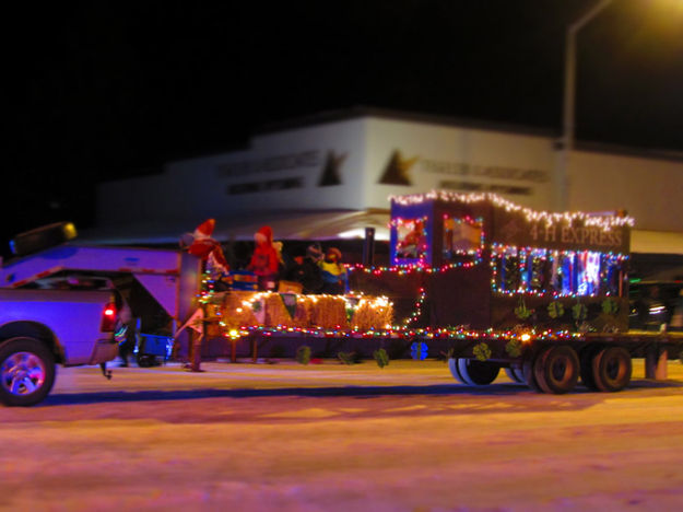 4H float. Photo by Dawn Ballou, Pinedale Online.