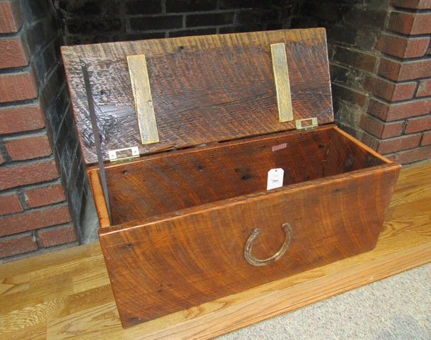 Wood Box. Photo by Dawn Ballou, Pinedale Online.