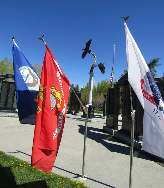 Flags. Photo by Dawn Ballou, Pinedale Online.