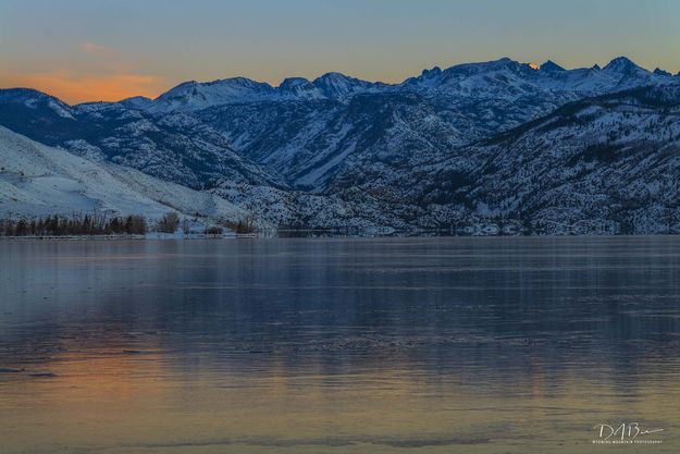 Fremont freezes clear. Photo by Dave Bell.