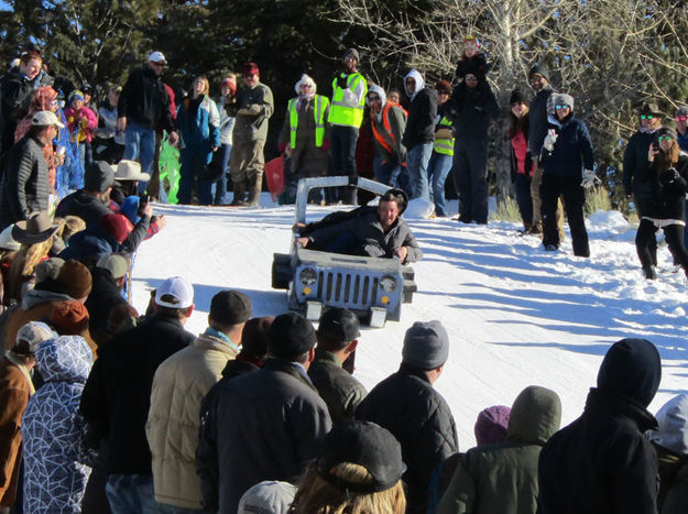 Seconds before crash. Photo by Dawn Ballou, Pinedale Online!.