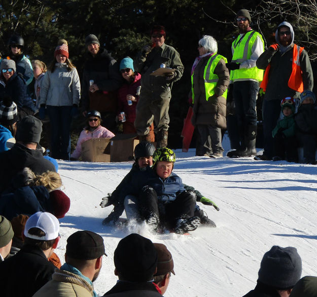 Going fast. Photo by Dawn Ballou, Pinedale Online.