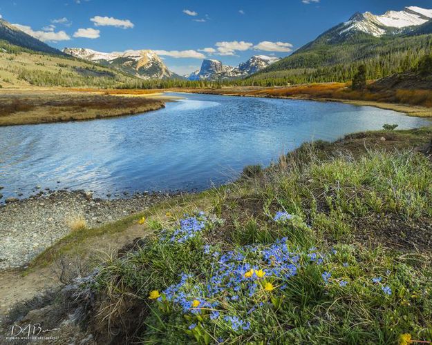 Green River Lakes. Photo by Dave Bell.