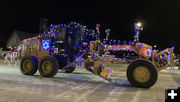 Festive Grader. Photo by Dawn Ballou, Pinedale Online.